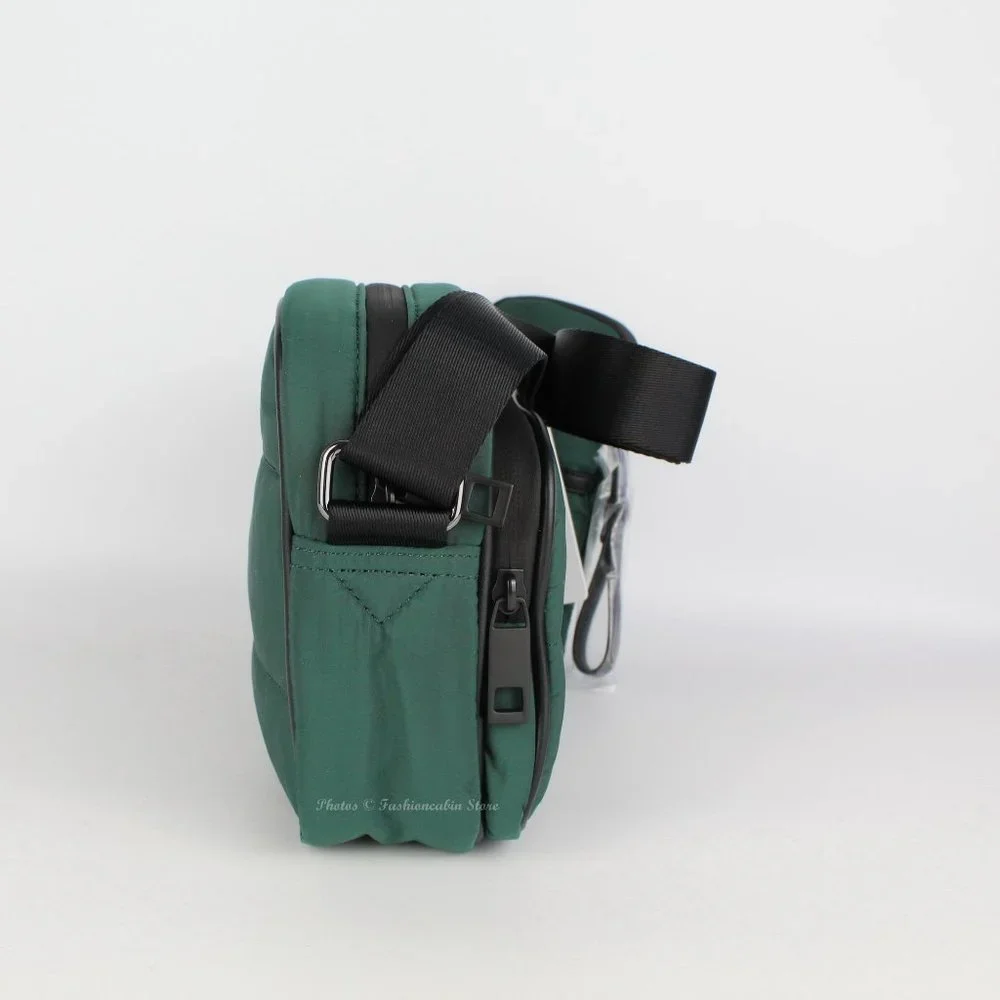Ted Baker London color emerald